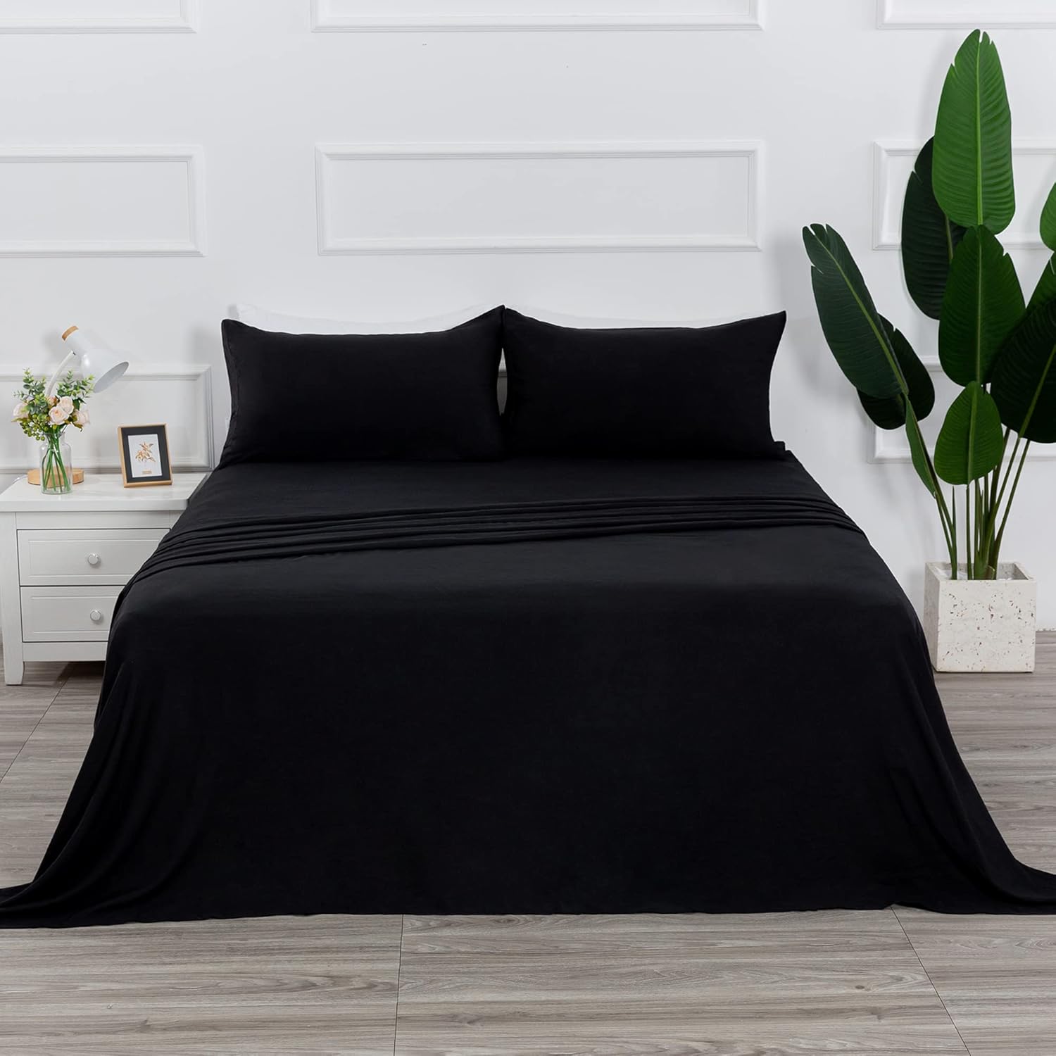 Bed Room Starter Pack All Black Edition